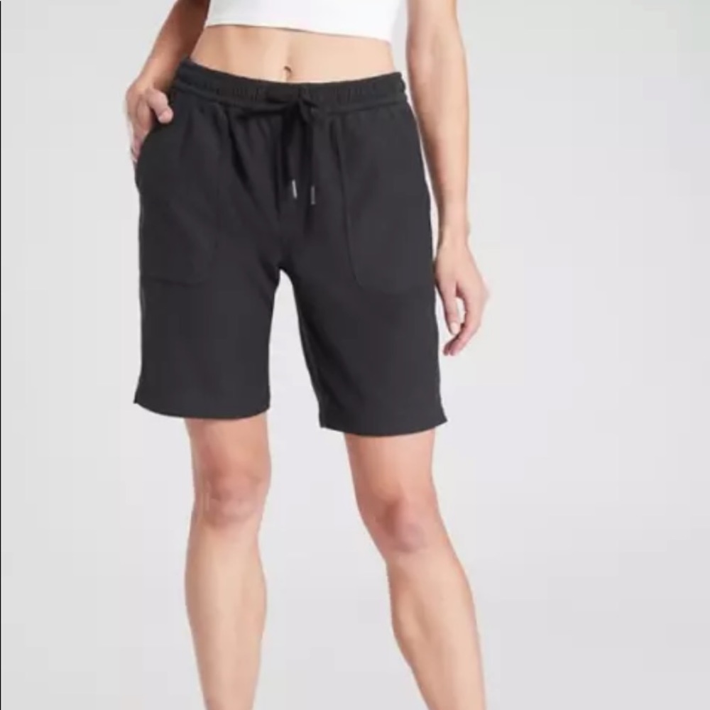 Athleta Black Women's Shorts